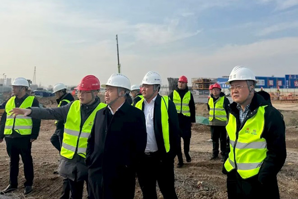 川交公司黨委書記、董事長杜江林赴河北中堡村項(xiàng)目檢查指導(dǎo)工作